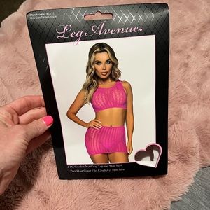 Leg Avenue Weekend Getaway Crop Top Set